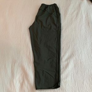 Lululemon Olive cropped relaxed fit pants